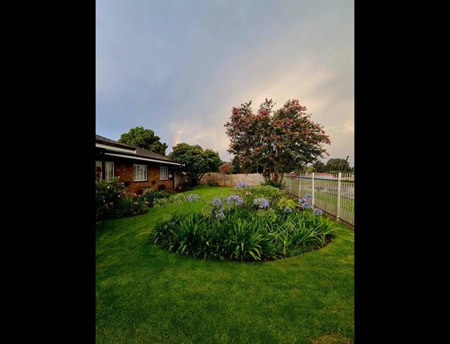 4 BEDROOM HOUSE FOR SALE IN ROTHDENE